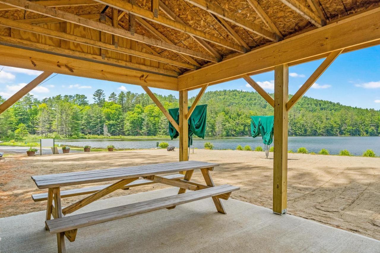 Cozy Condo By Tripp Lake Warrensburg Eksteriør billede